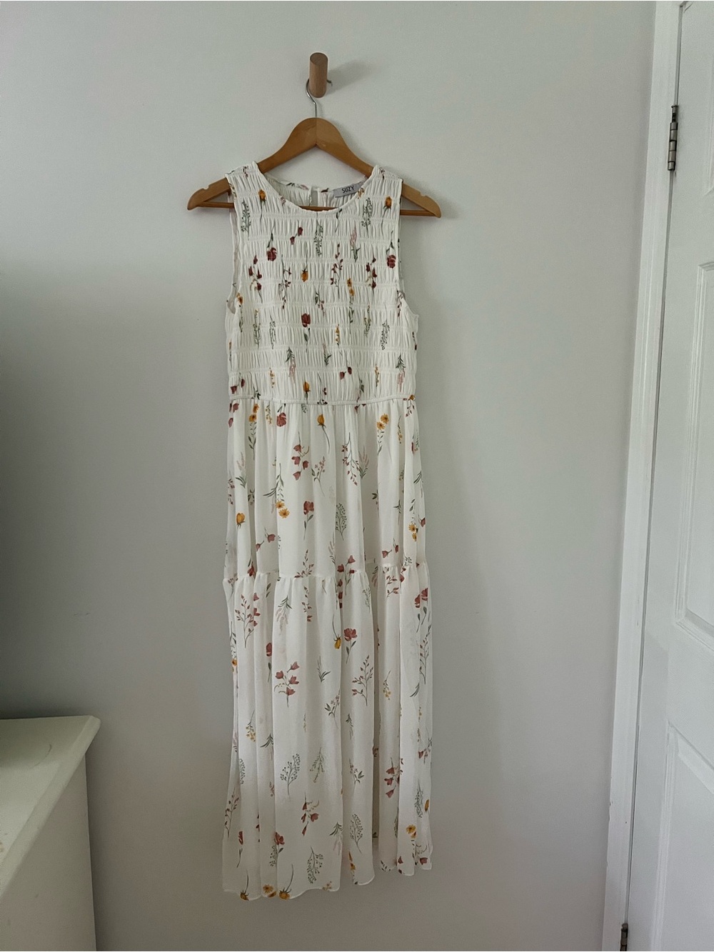 NWOT Suzy Shier White Floral Smocked Maxi Dress with Yellow & Rust Accents